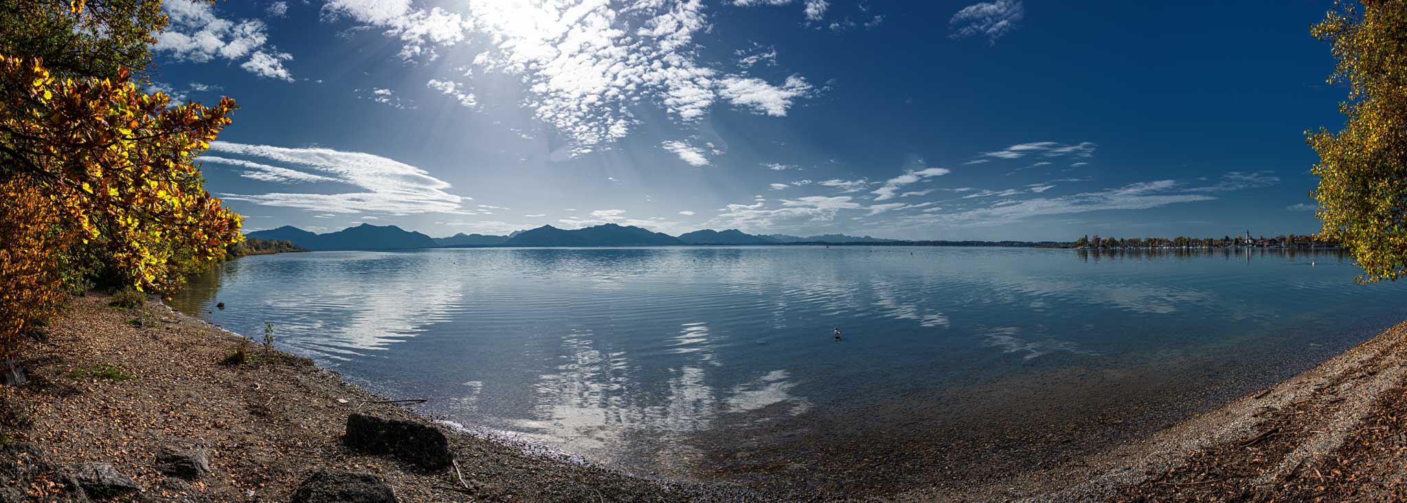 18.10.2022 - Radlausflug am Chiemsee bei 20 &deg;C - man beachte das Datum