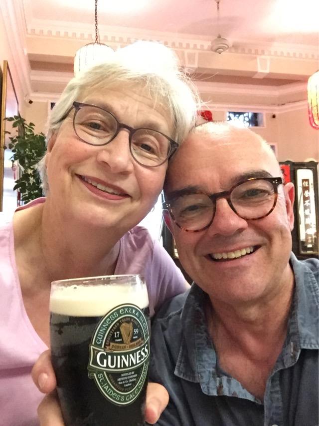 Guiness - frisch vom Fass. In Pint-Gl&auml;sern