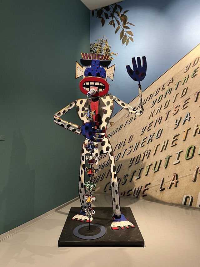 Ausstellung mit St&uuml;cken aus der Sammlung Albie Sachs