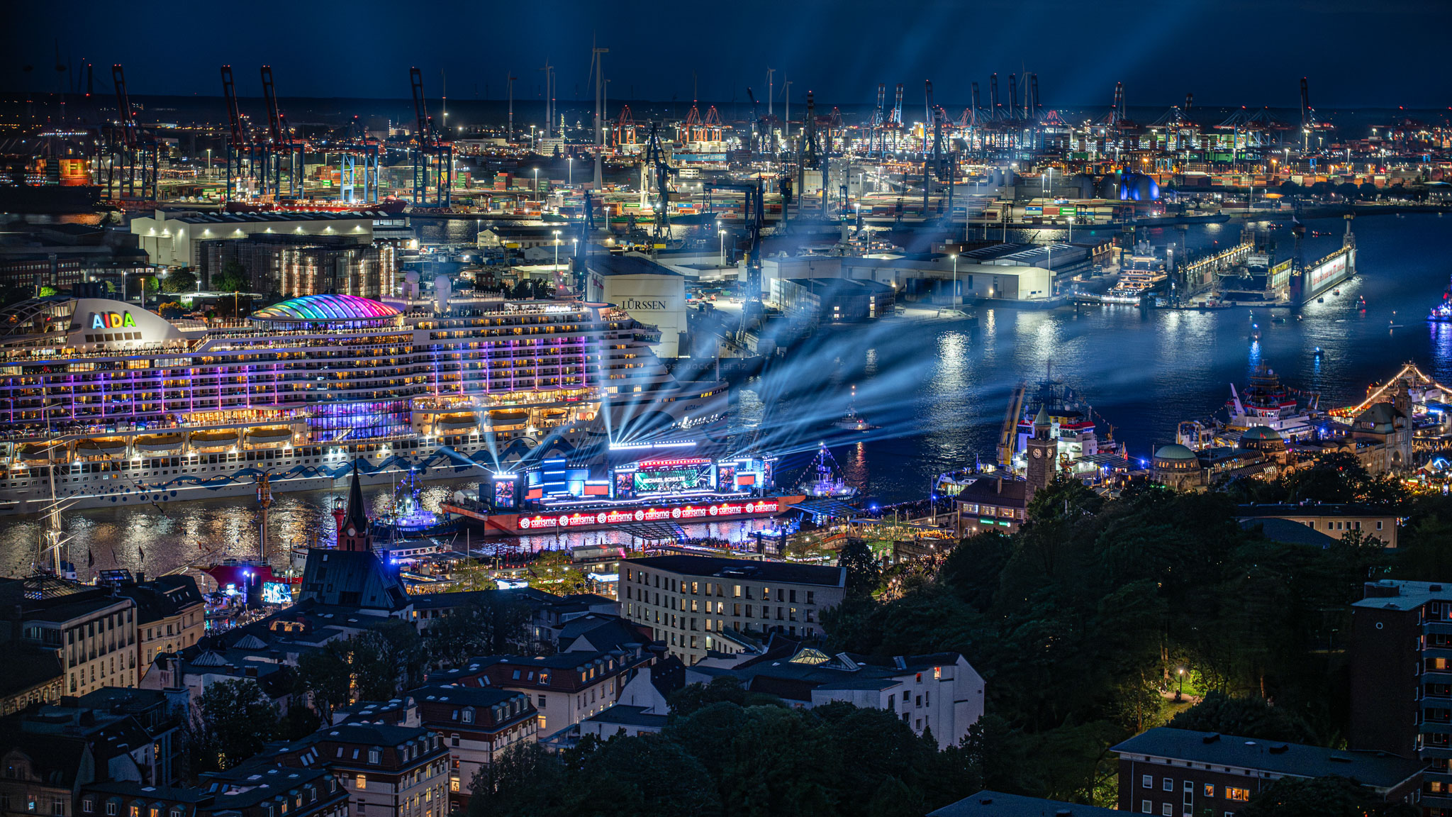 vor dem Feuerwerk auf dem Michel, kurz vor 23:00